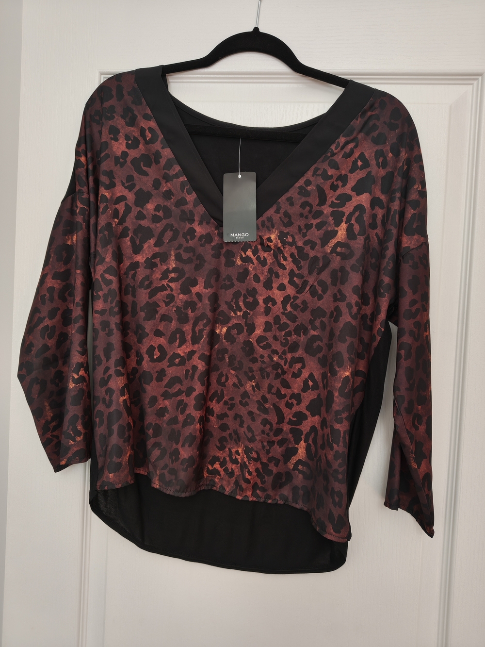 NWT Vintage Y2K Mango Leopard Metallic V-Neck Blouse with Black Trim
